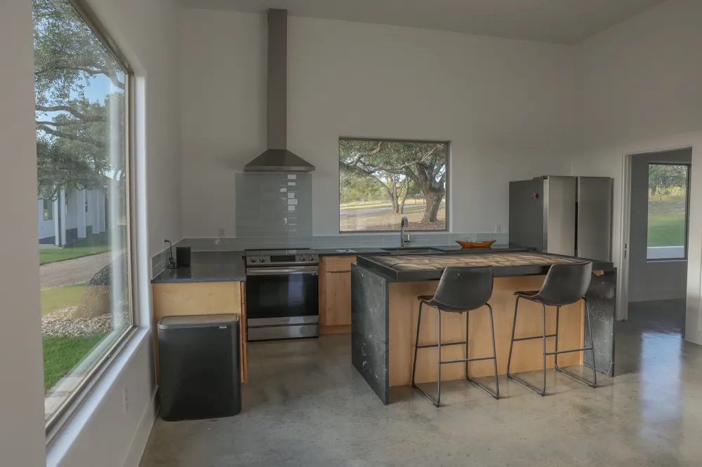 15104 N Hwy 281 Lampasas, TX 76550