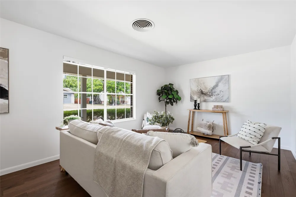 11605 Oaks Drive Austin, TX 78753