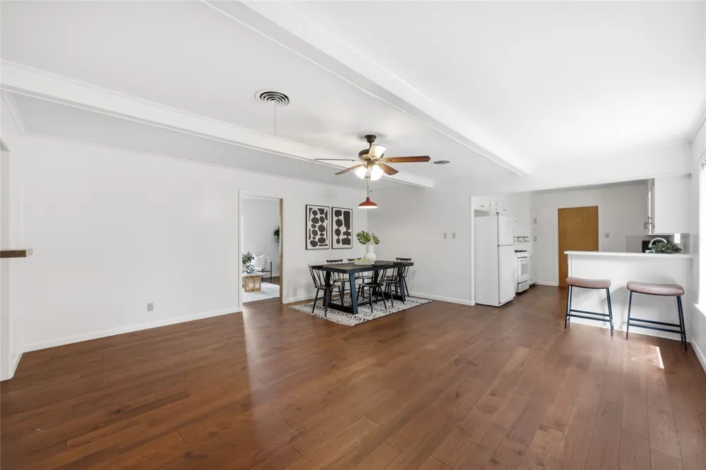 11605 Oaks Drive Austin, TX 78753