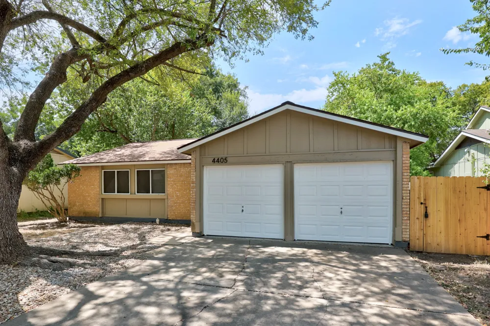 4405 Dovehill Drive Austin, TX 78744