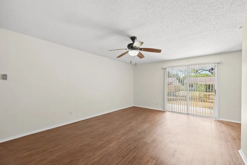 4405 Dovehill Drive Austin, TX 78744