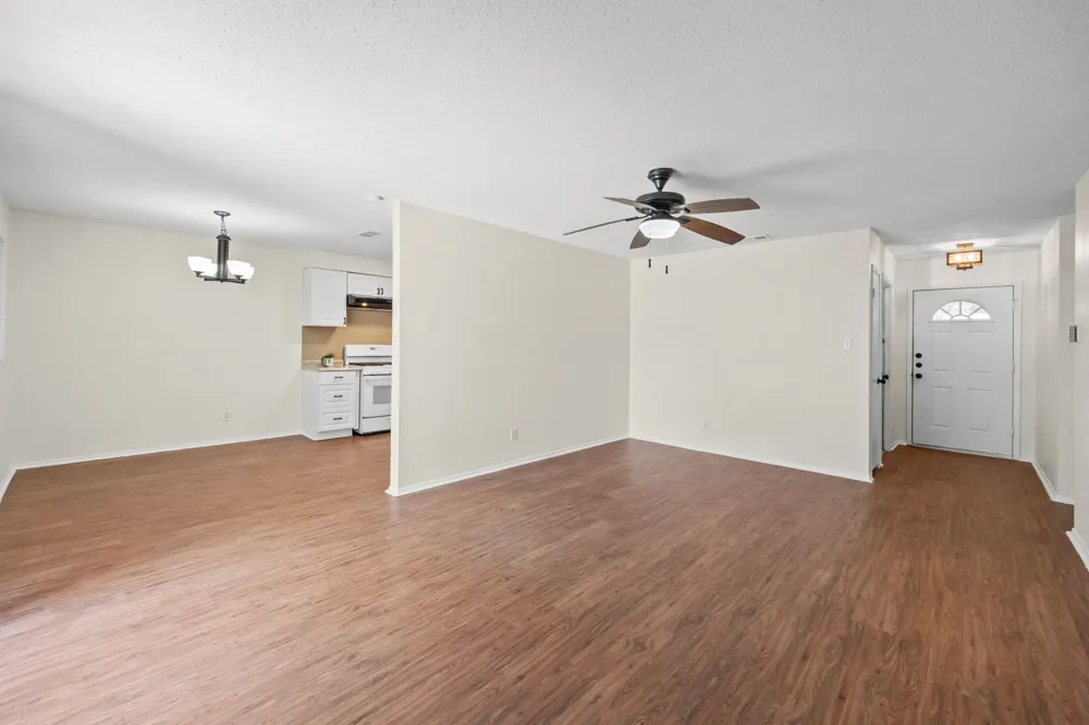 4405 Dovehill Drive Austin, TX 78744