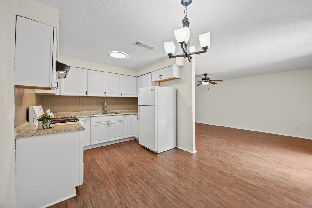 4405 Dovehill Drive Austin, TX 78744