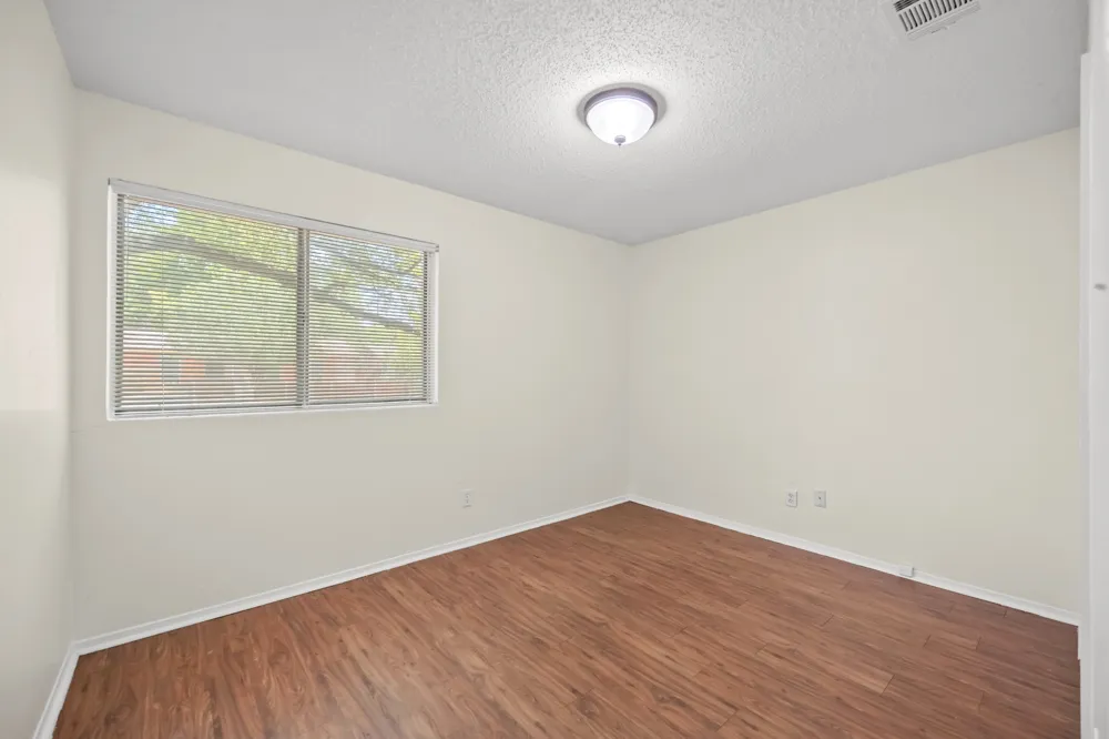 4405 Dovehill Drive Austin, TX 78744