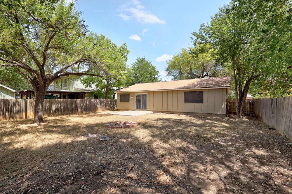 4405 Dovehill Drive Austin, TX 78744