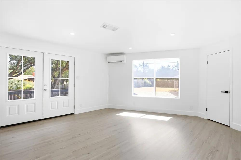 1902 Whitebead Trail Austin, TX 78734