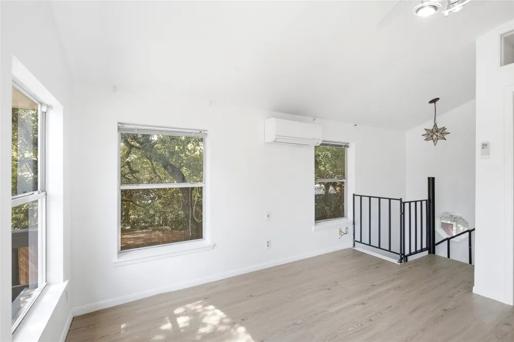 1902 Whitebead Trail Austin, TX 78734