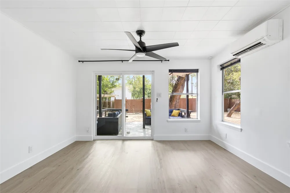 1902 Whitebead Trail Austin, TX 78734