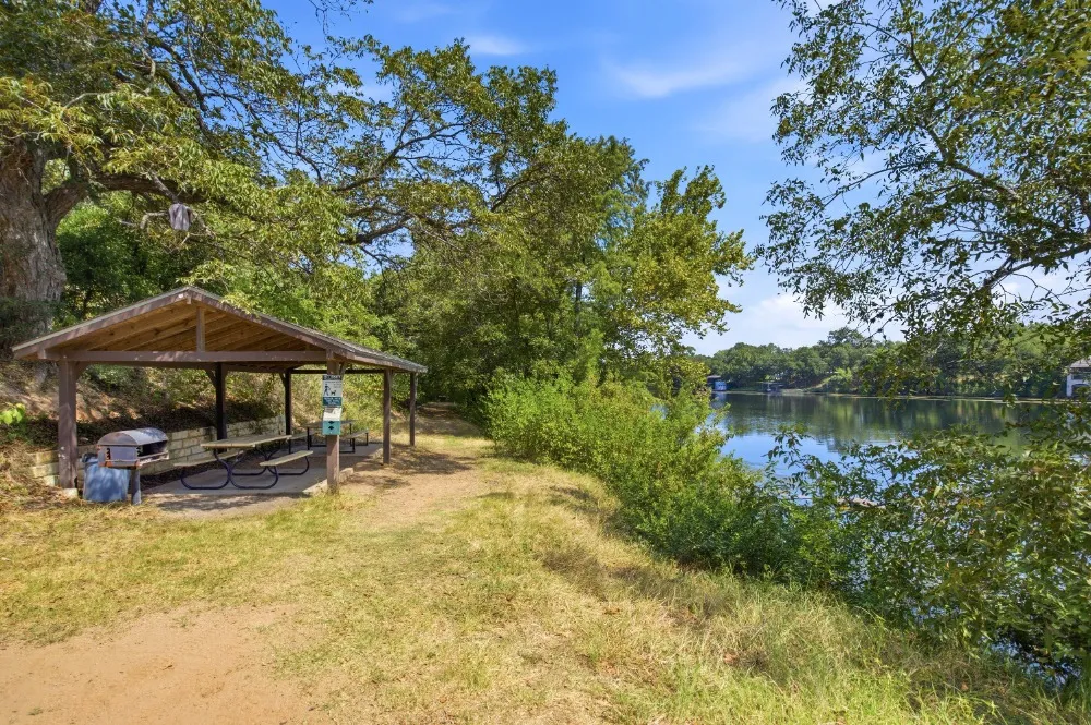 1902 Whitebead Trail Austin, TX 78734