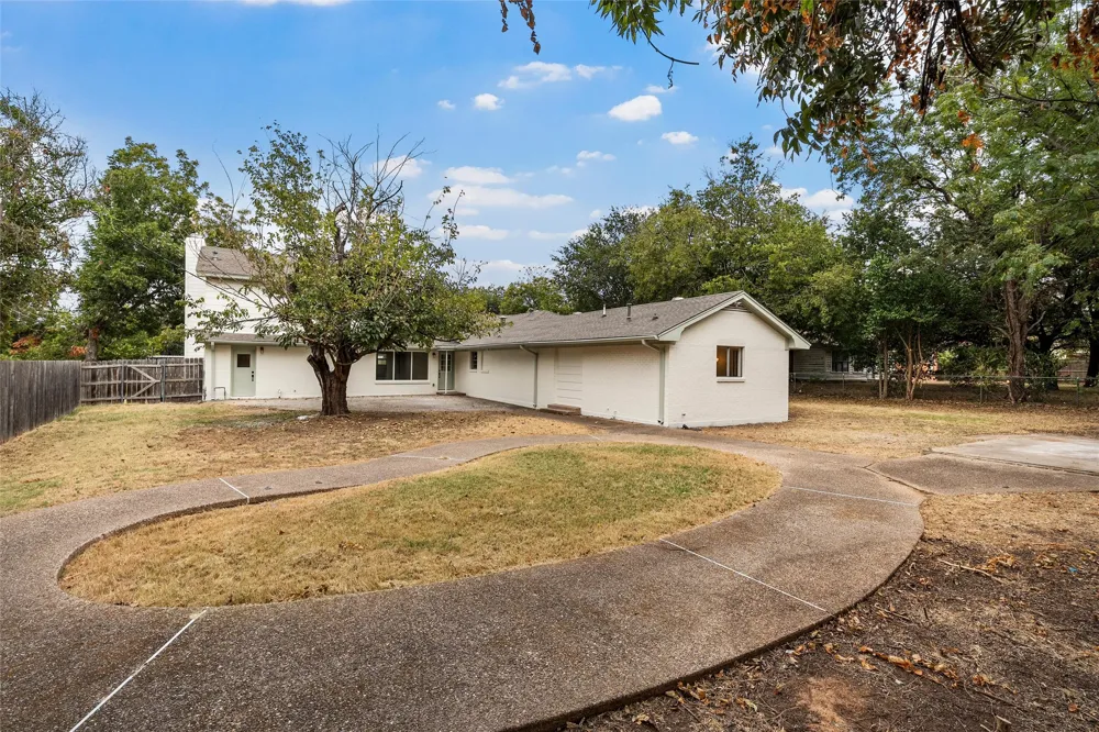 2826 43rd Street Waco, TX 76710