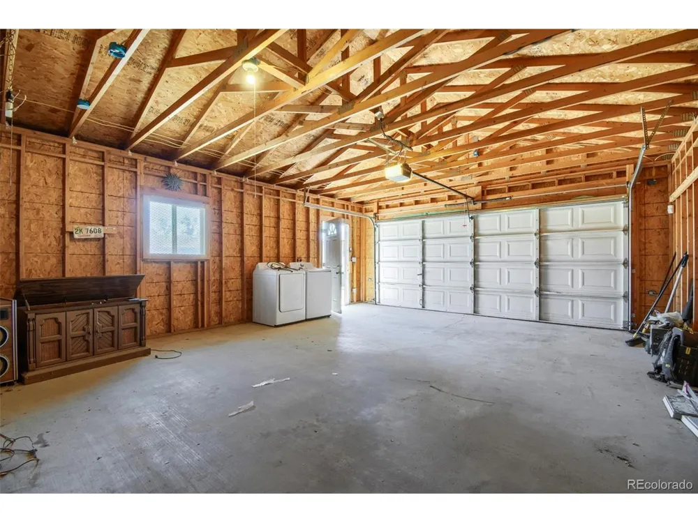 5661 E 77th Way Commerce City, CO 80022