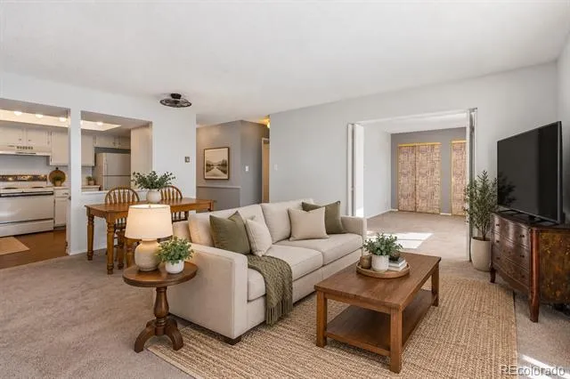13850 E Marina Drive #211 Aurora, CO 80014