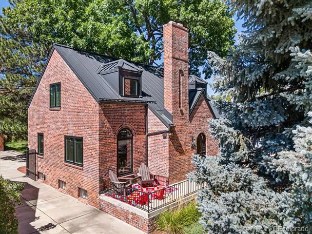 1533 Oneida Street Denver, CO 80220