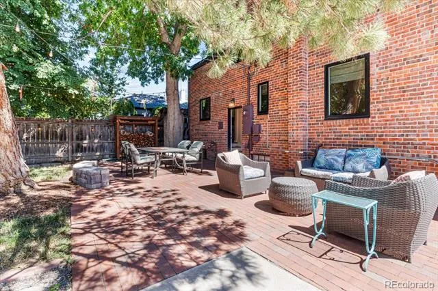 1533 Oneida Street Denver, CO 80220