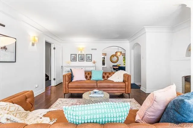 1533 Oneida Street Denver, CO 80220