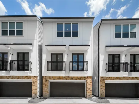 1250 Post Oak Road #C