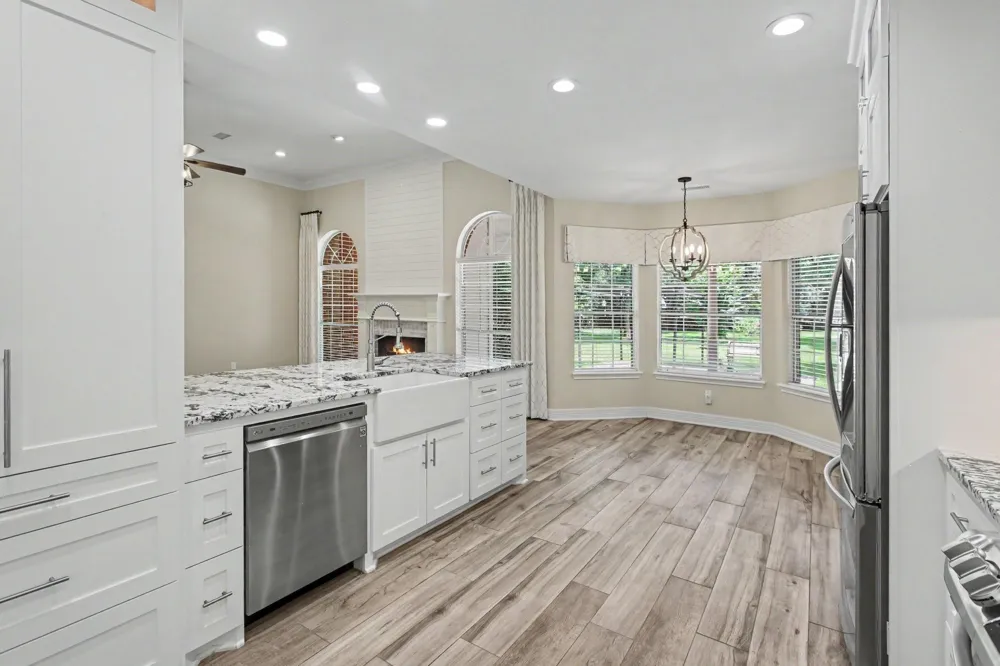 8911 Diamante Drive Magnolia, TX 77354