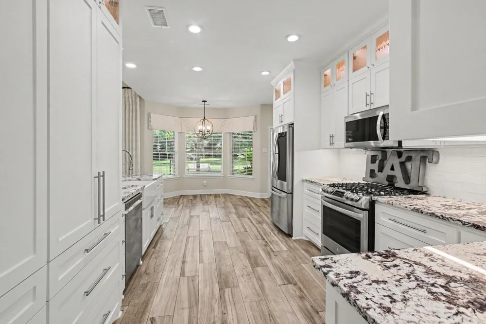 8911 Diamante Drive Magnolia, TX 77354