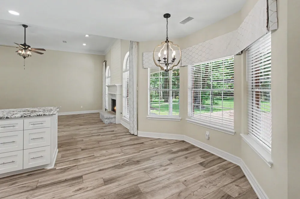 8911 Diamante Drive Magnolia, TX 77354