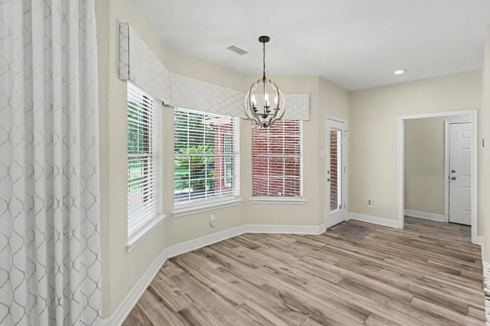 8911 Diamante Drive Magnolia, TX 77354
