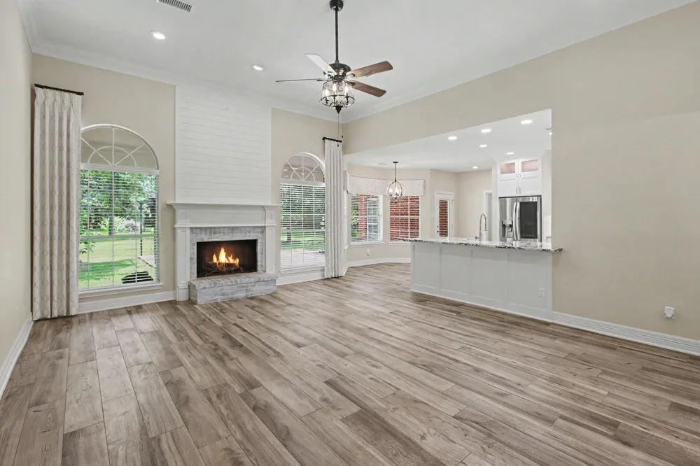 8911 Diamante Drive Magnolia, TX 77354