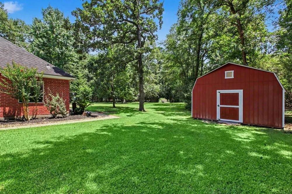 8911 Diamante Drive Magnolia, TX 77354