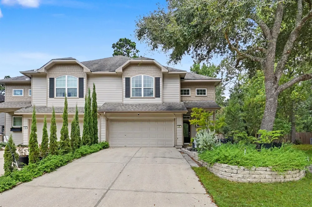 23 Stone Arrow Place The Woodlands, TX 77382