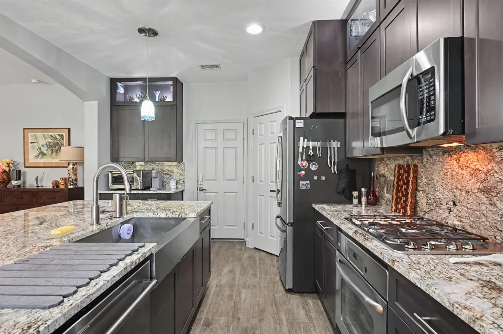 23 Stone Arrow Place The Woodlands, TX 77382