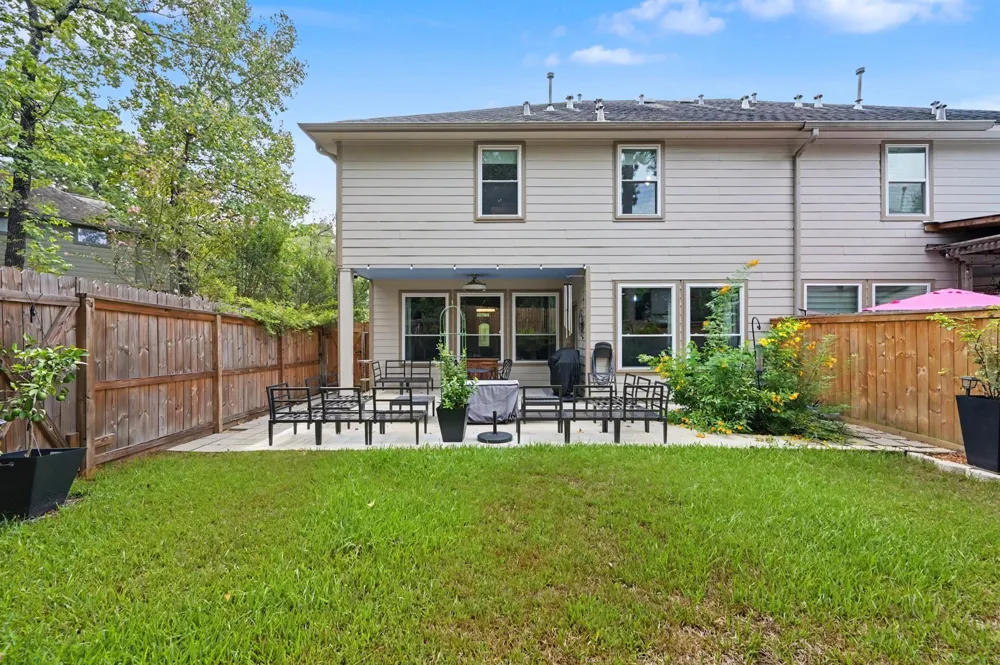 23 Stone Arrow Place The Woodlands, TX 77382