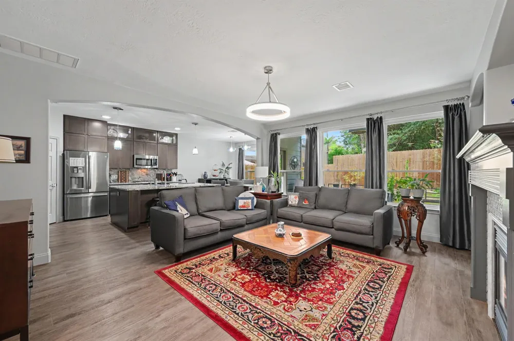 23 Stone Arrow Place The Woodlands, TX 77382