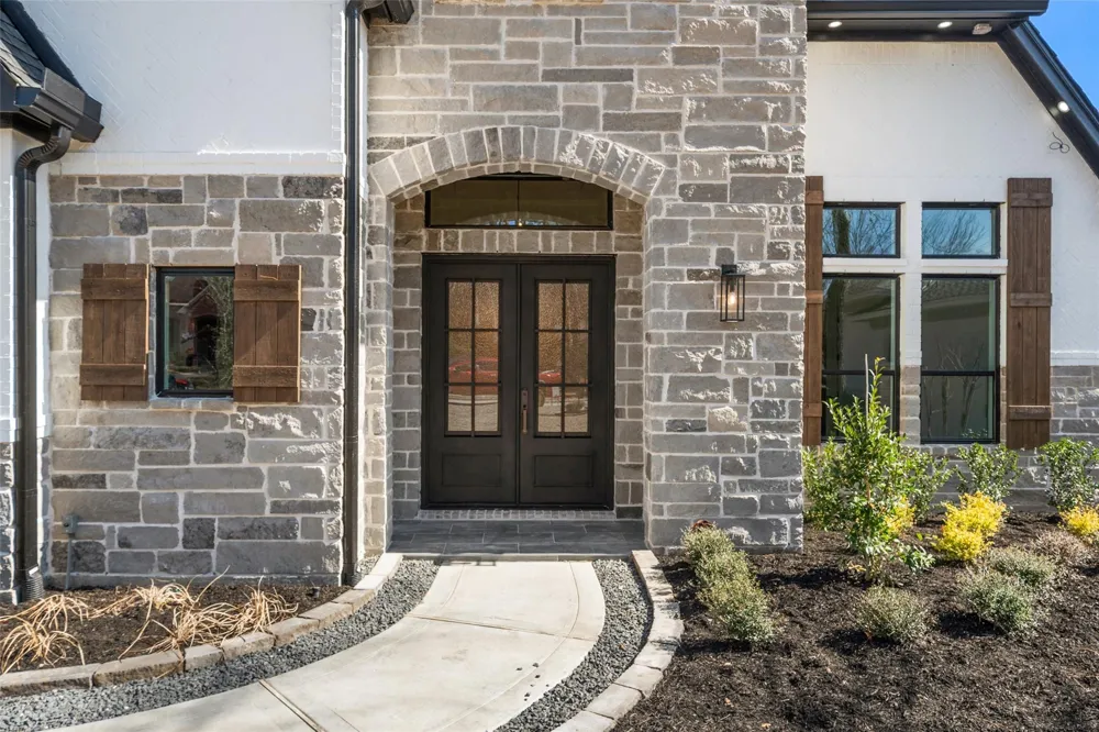 258 Pinerock Lane Montgomery, TX 77356