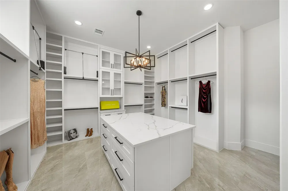 258 Pinerock Lane Montgomery, TX 77356