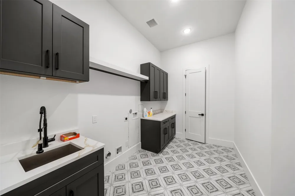 258 Pinerock Lane Montgomery, TX 77356