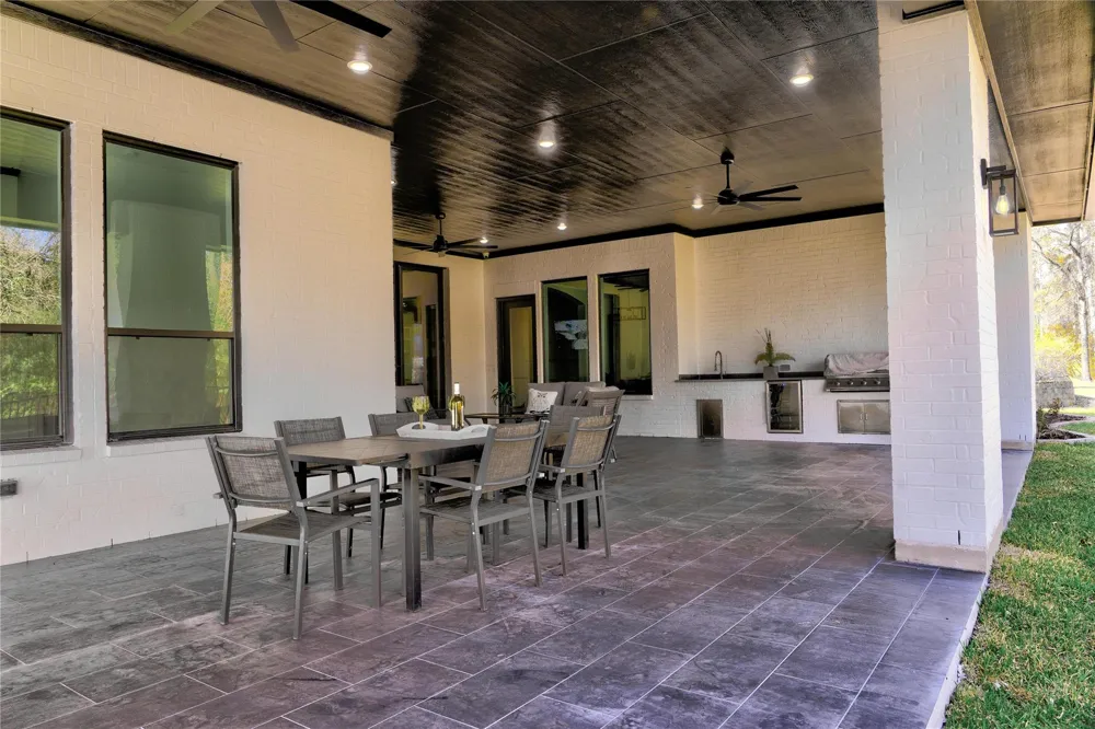 258 Pinerock Lane Montgomery, TX 77356