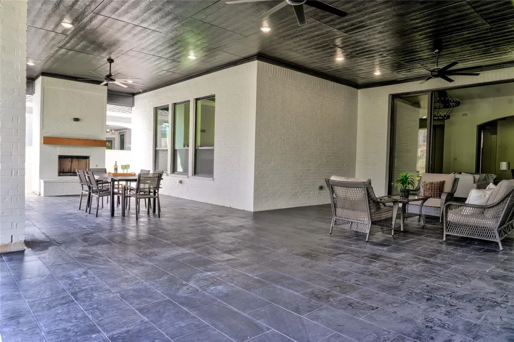 258 Pinerock Lane Montgomery, TX 77356