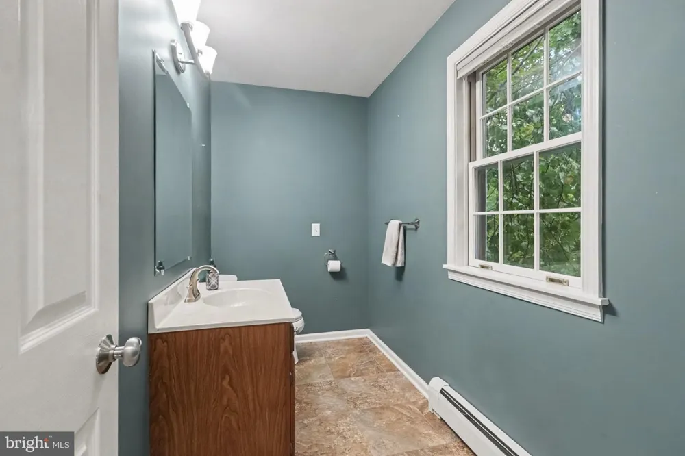 332 LAUREL DRIVE York, PA 17406