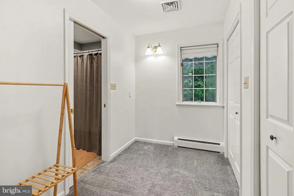 332 LAUREL DRIVE York, PA 17406