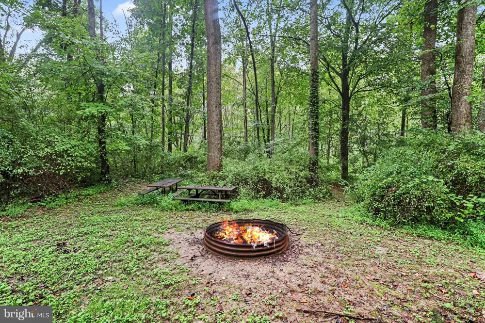 332 LAUREL DRIVE York, PA 17406