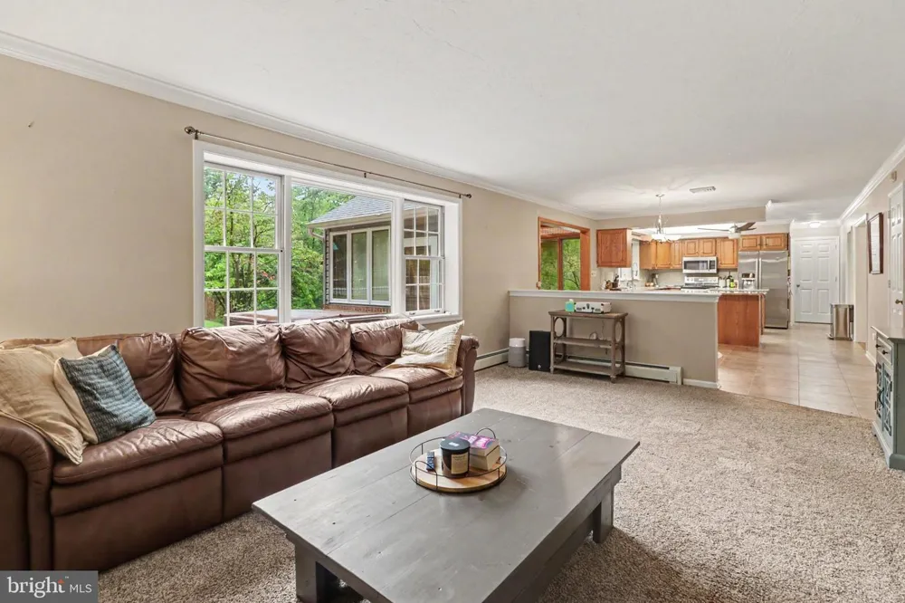 332 LAUREL DRIVE York, PA 17406