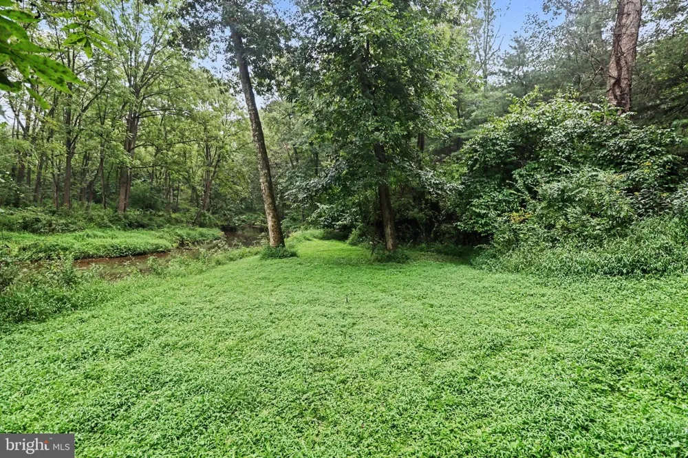 332 LAUREL DRIVE York, PA 17406