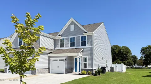 306 Spinnaker Street ## B