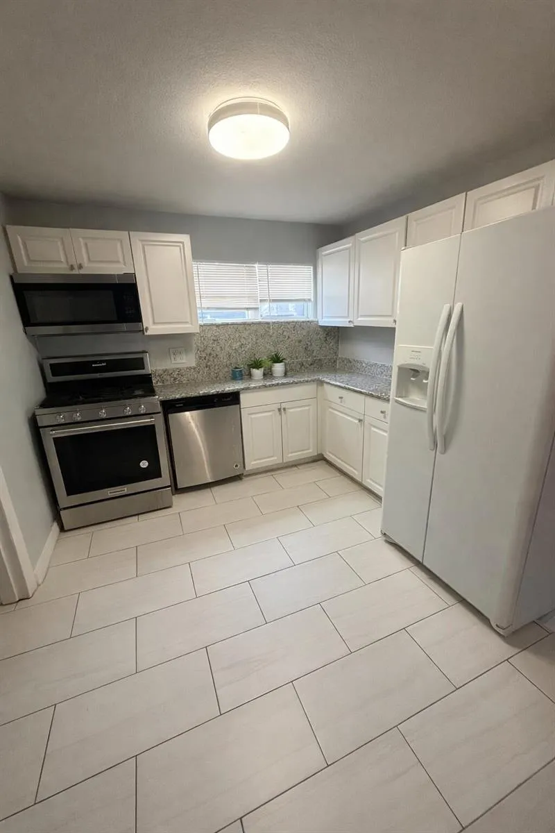 2686 Summit Boulevard West Palm Beach, FL 33406