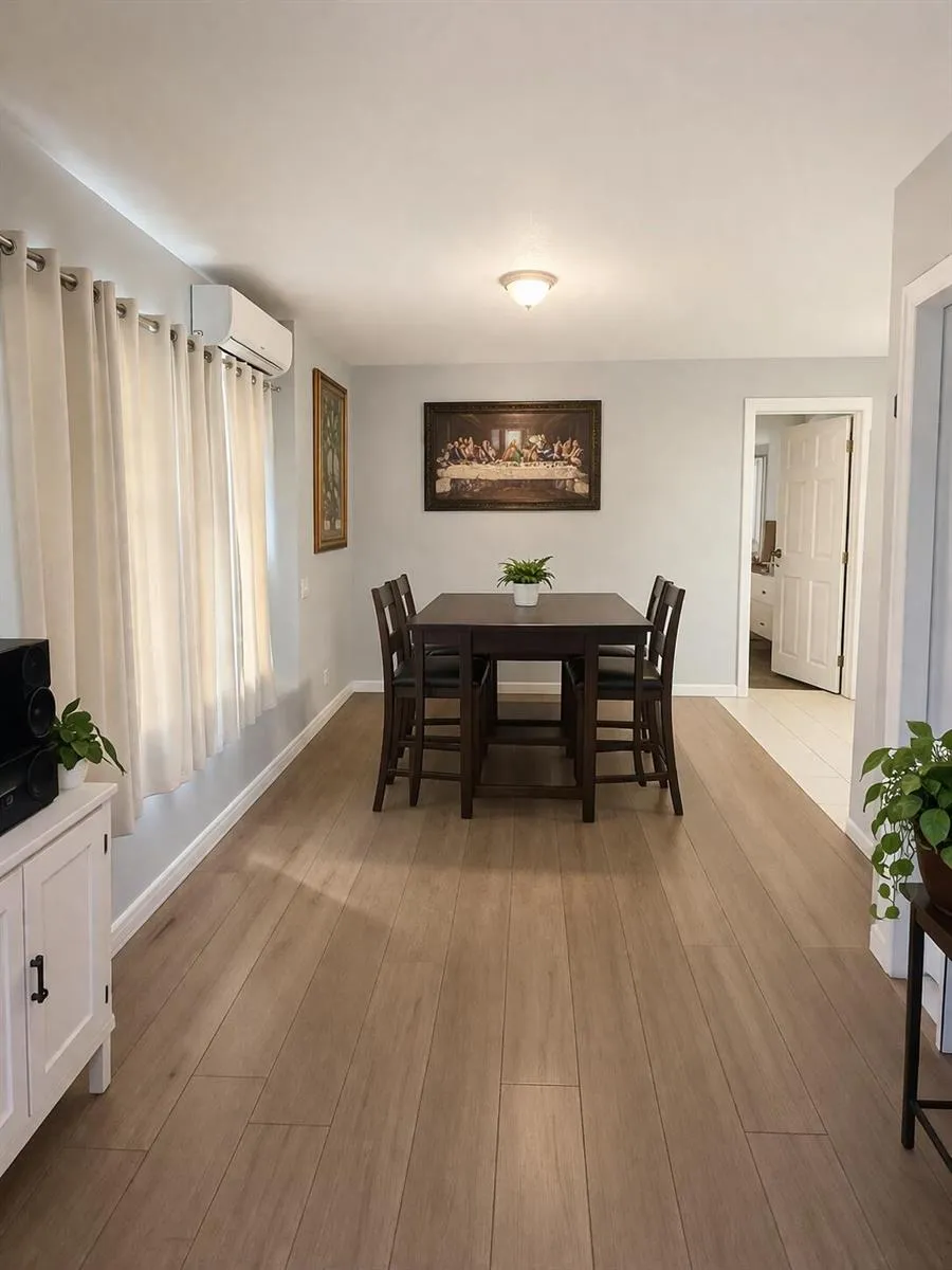 2686 Summit Boulevard West Palm Beach, FL 33406