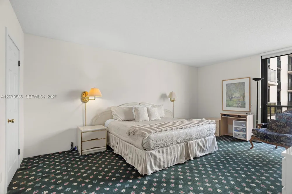 19667 W Turnberry Way #15-G Aventura, FL 33180