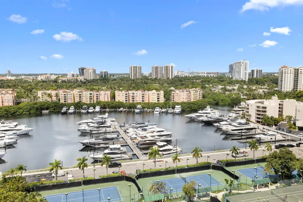 19667 W Turnberry Way #15-G Aventura, FL 33180