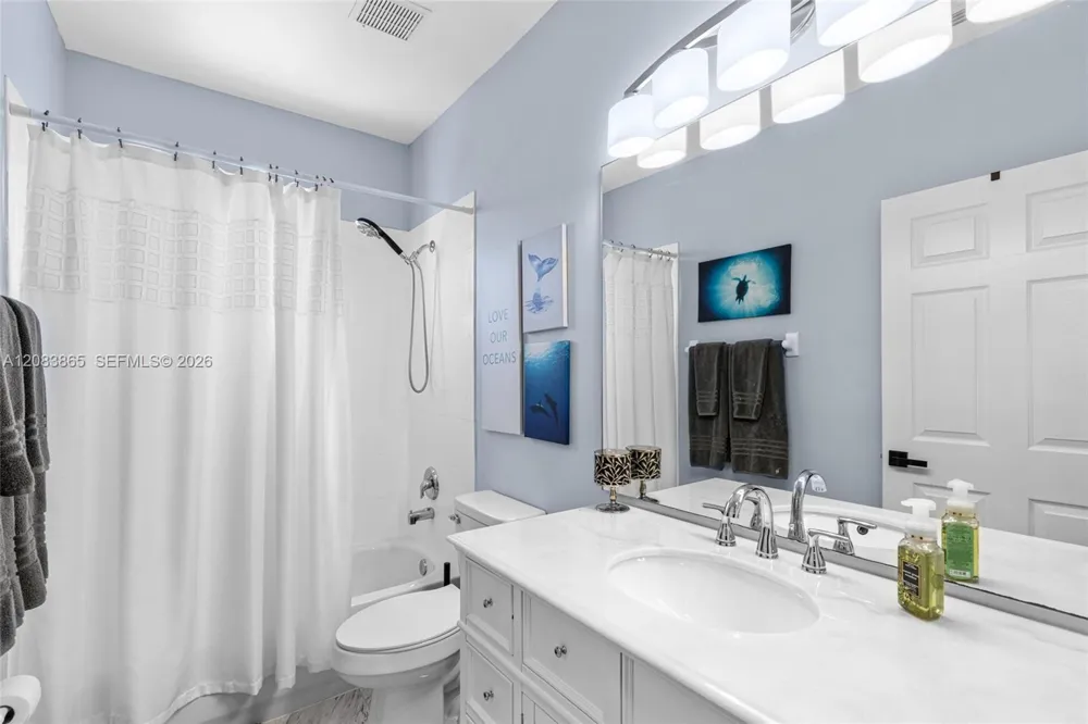 230 SE 29th Ave #21 Homestead, FL 33033