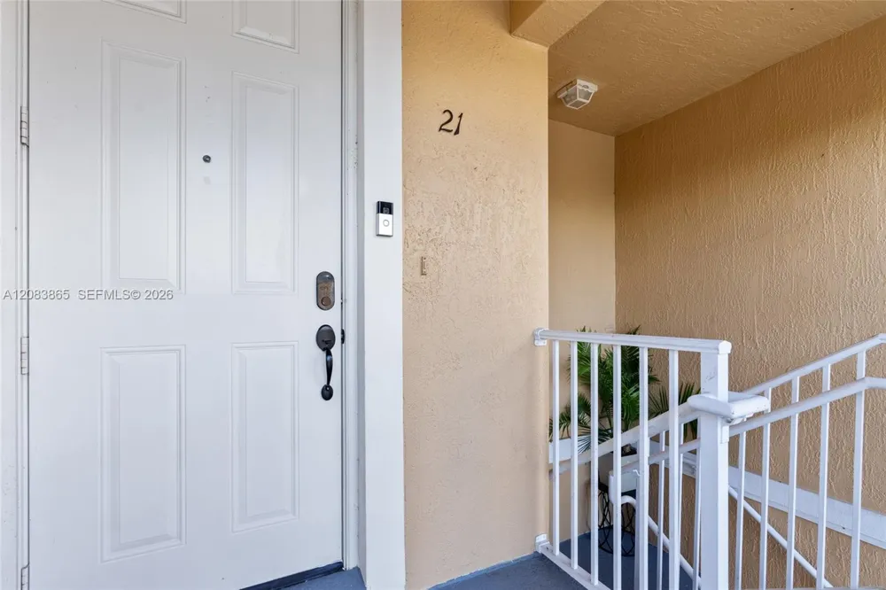 230 SE 29th Ave #21 Homestead, FL 33033