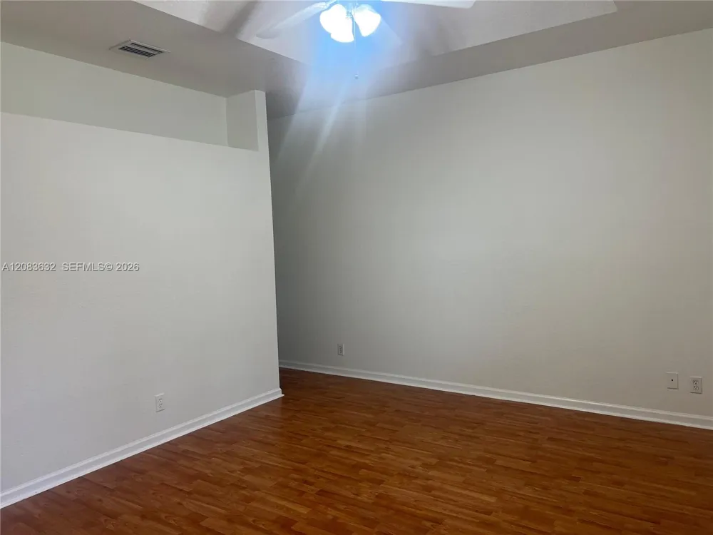 9040 NW 54th St #9040 Sunrise, FL 33351