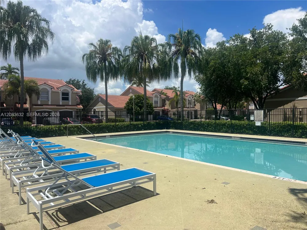 9040 NW 54th St #9040 Sunrise, FL 33351