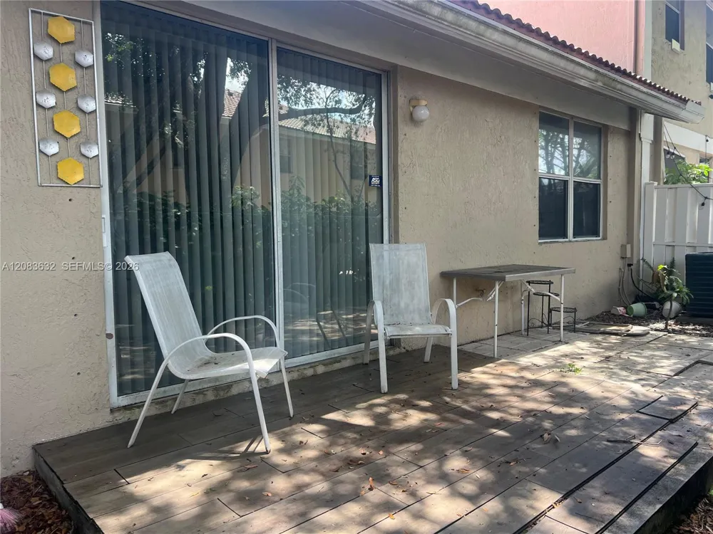 9040 NW 54th St #9040 Sunrise, FL 33351